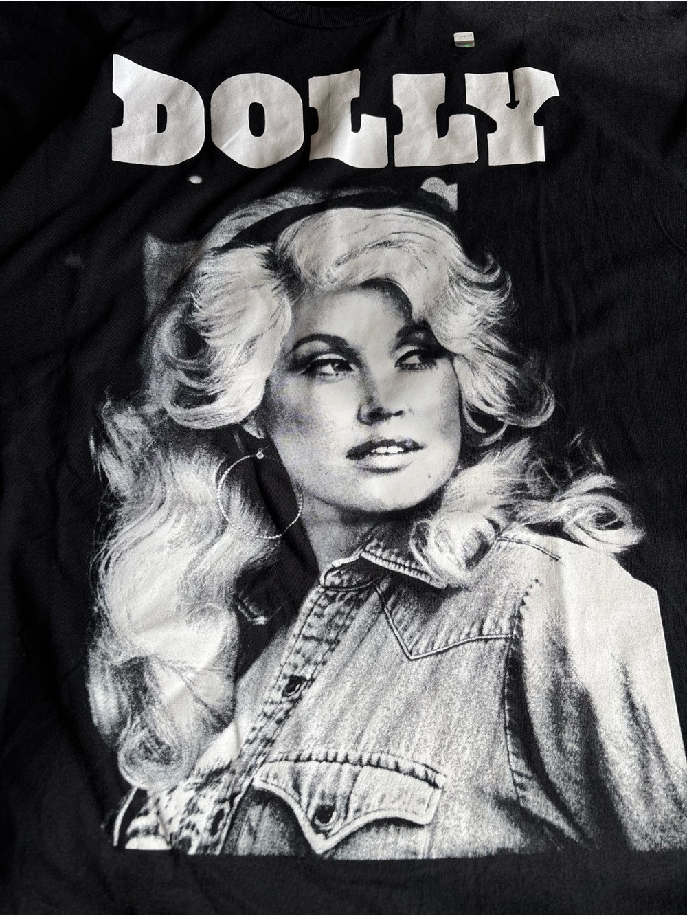 Dolly Parton Men’s Black Graphic Tee-Shirt Iconic Country Queen, 100% Cotton, 2X